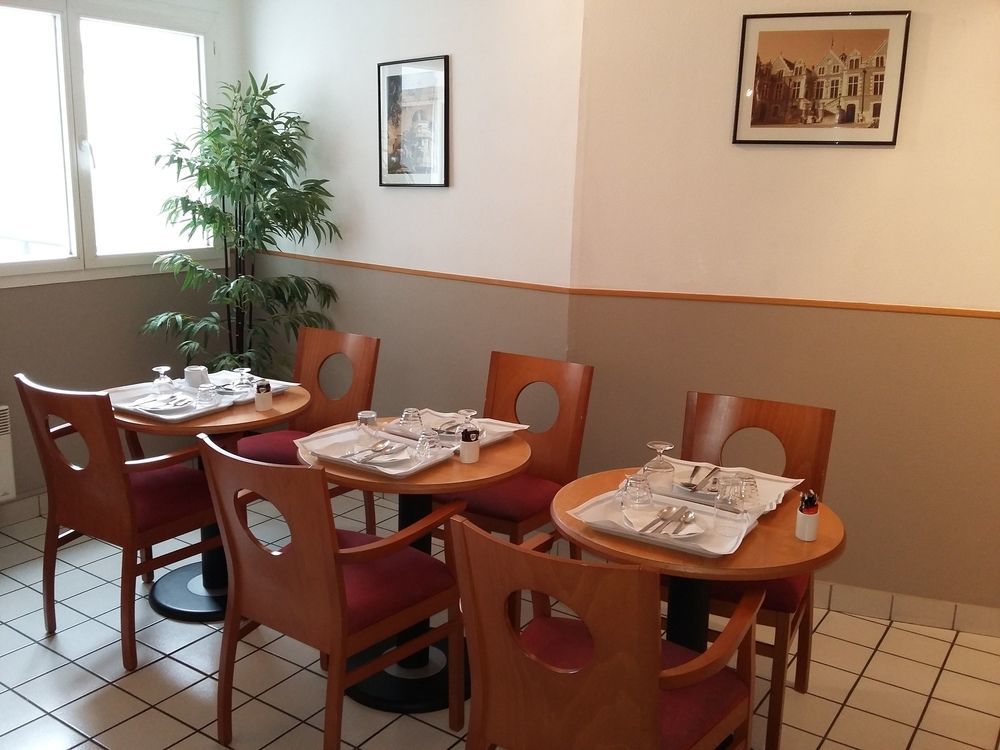 Sejours & Affaires Orleans Jeanne D'Arc Aparthotel Kültér fotó